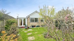 Beacon Close- click for photo gallery